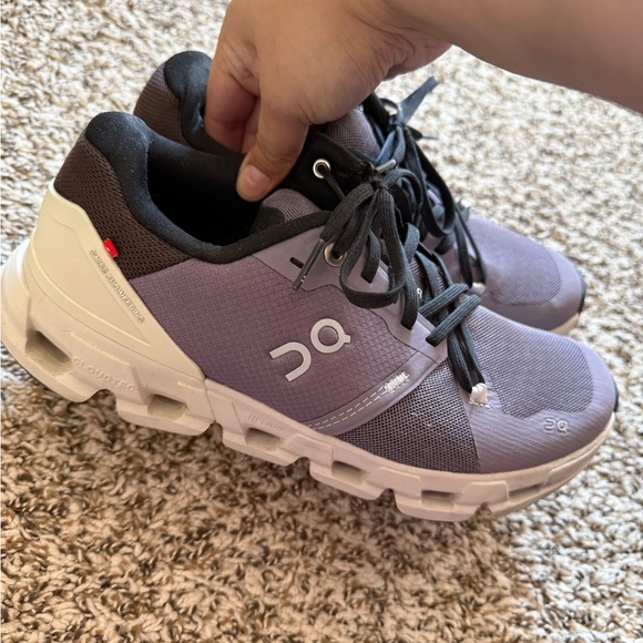 On Cloudflyer 4 - Picture 4 of 9